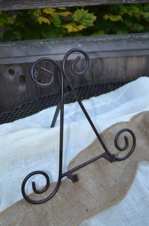 Black Tabletop Easel