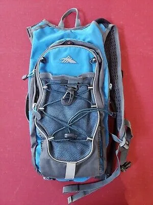 Pack 8L (hiking hydration day pack)