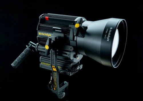 dedolight 400D w/ Parallel Beam Intensifier