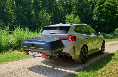 Hapro Boxer L Heckbox (420l) auf Hapro Platform Basisträger (klappbar)     