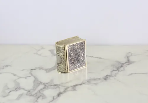 Mini Gold Book/Clock