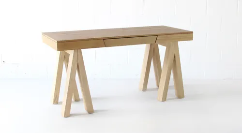 AMANDA Sawhorse Desk