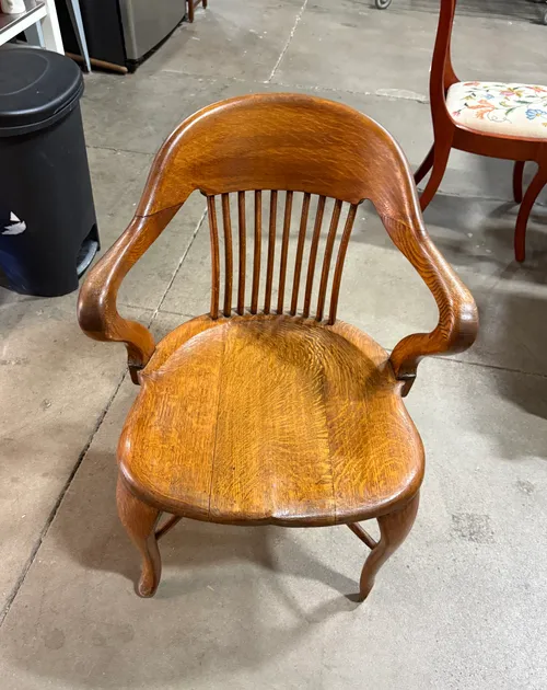 AMANDA Vintage Wood Library Chair (No Wheels)