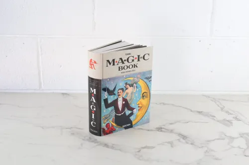MB - The Magic Book