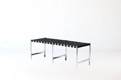 AMANDA Guggenheim Bench