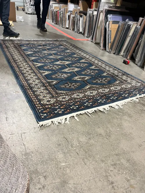 AMANDA Rug No. 132. (4 x 7) Vintage