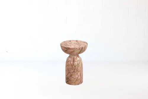 AMANDA Pink Chalice Accent Table