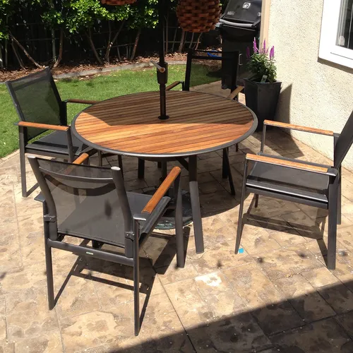 KATRIN Outdoor Round Table + 5 Chair Set