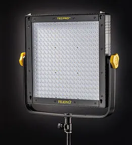 Dedolight Turbo Felloni LED fill light