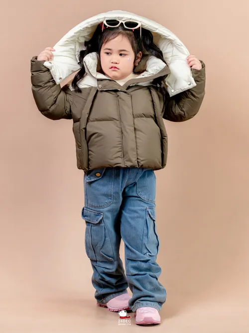 เช่าเสื้อกันหนาว เด็ก รุ่น WALTER สี เขียว