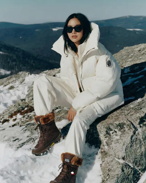 เช่ารองเท้าบูท หญิง รุ่น GUJO สี น้ำตาล