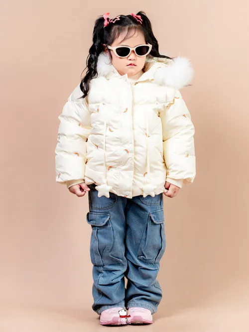 เช่าเสื้อกันหนาว เด็ก รุ่น NIJI สี ขาว