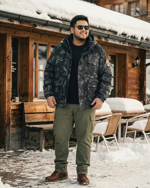 เช่าเสื้อกันหนาว ชาย รุ่น GEOGRAPHY สี ดำ