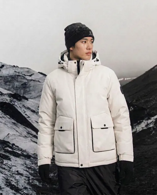 เช่าเสื้อกันหนาว ชาย รุ่น TITLIS สี ขาว