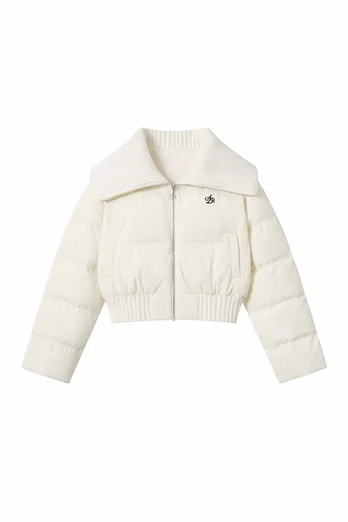 เช่าเสื้อกันหนาว หญิง รุ่น DOLORES สี ขาว