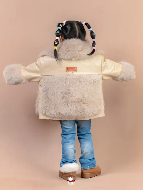 เช่าเสื้อแจ็คเก็ต เด็ก รุ่น OSCAR สี ครีม