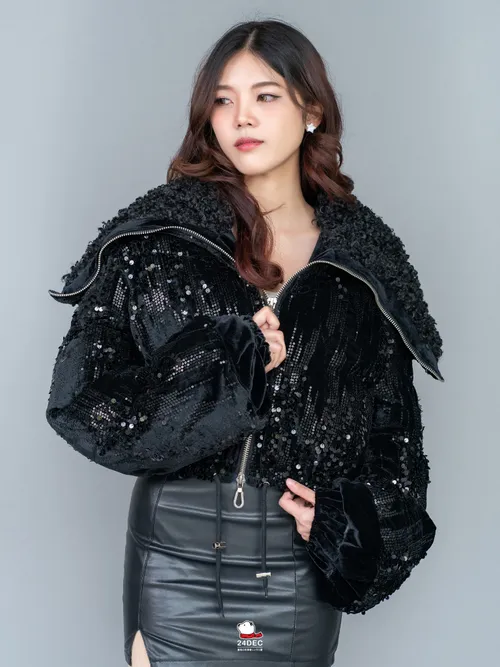 เช่าเสื้อกันหนาว หญิง รุ่น PENTHOUSE สี ดำ