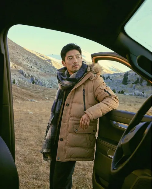 เช่าเสื้อกันหนาว ชาย รุ่น ROWLAND สี ครีม