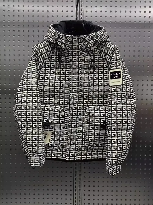 เช่าเสื้อกันหนาว ชาย รุ่น HUDSON สี ดำ