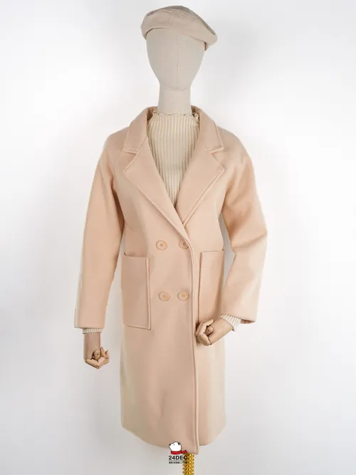 เช่าเสื้อโค้ท หญิง รุ่น MINIMAL สี ครีม