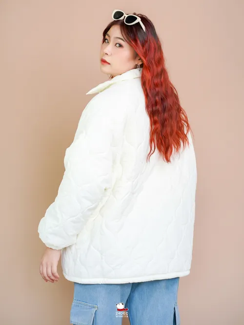 เช่าเสื้อแจ็คเก็ต หญิง รุ่น UMEDA สี ขาว