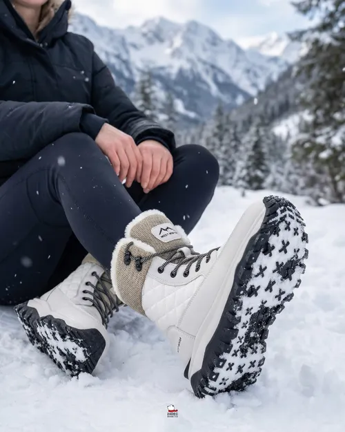 เช่ารองเท้าบูท หญิง รุ่น BALKAN สี ขาว