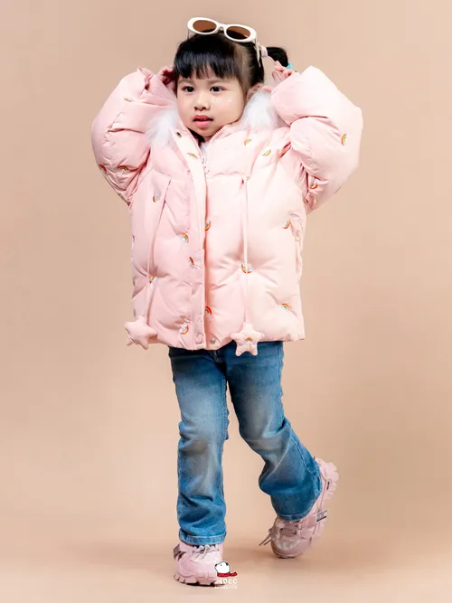 เช่าเสื้อกันหนาว เด็ก รุ่น NIJI สี ชมพู