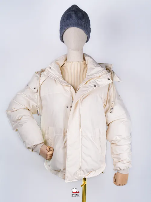 เช่าเสื้อกันหนาว หญิง รุ่น KOKORO สี ขาว