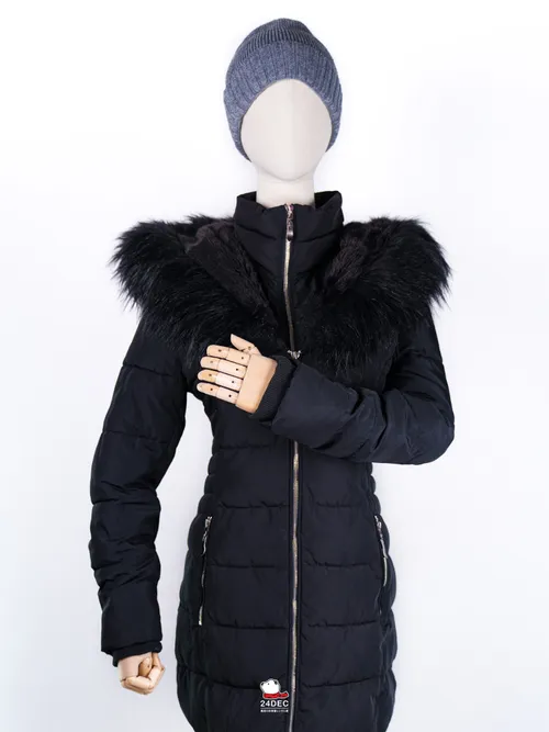 เช่าเสื้อกันหนาว หญิง รุ่น SVALBARD สี ดำ