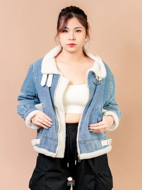 เช่าเสื้อแจ็คเก็ต หญิง รุ่น NATASHA สี ฟ้า