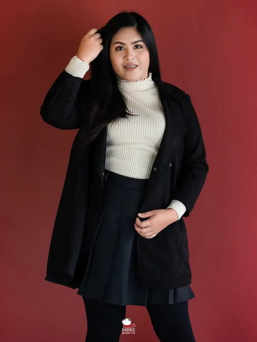 เช่าเสื้อเทรนช์โค้ท หญิง รุ่น SECRET สี ดำ