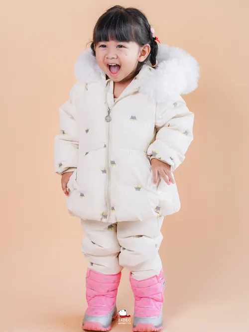 เช่าเสื้อกันหนาว เด็ก รุ่น FANTASY สี ครีม