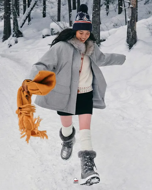 (***หยุดเช่า***)เช่ารองเท้าบูท หญิง รุ่น YUZAWA สี เทา