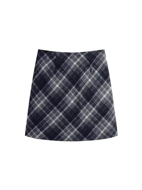 เช่ากระโปรง หญิง รุ่น WHIP สี ดำ