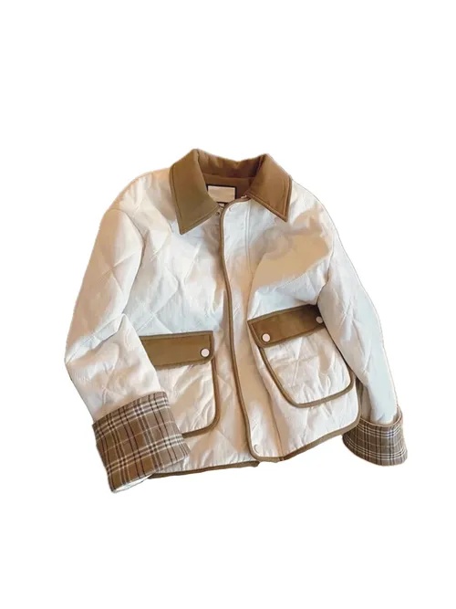 เช่าเสื้อแจ็คเก็ต หญิง รุ่น LA CASA สี ขาว