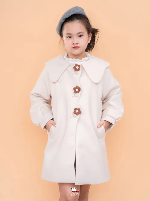 เช่าเสื้อโค้ท เด็ก รุ่น OMELET สี ครีม