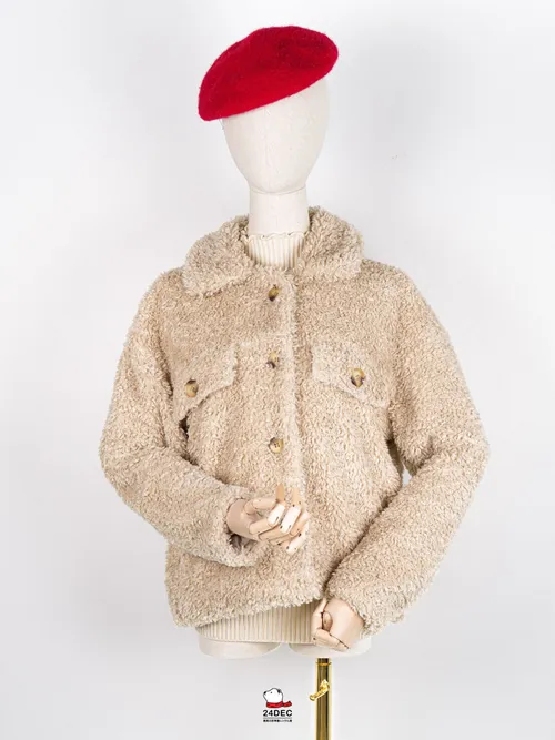 เช่าเสื้อแจ็คเก็ต หญิง รุ่น WANDA สี ครีม