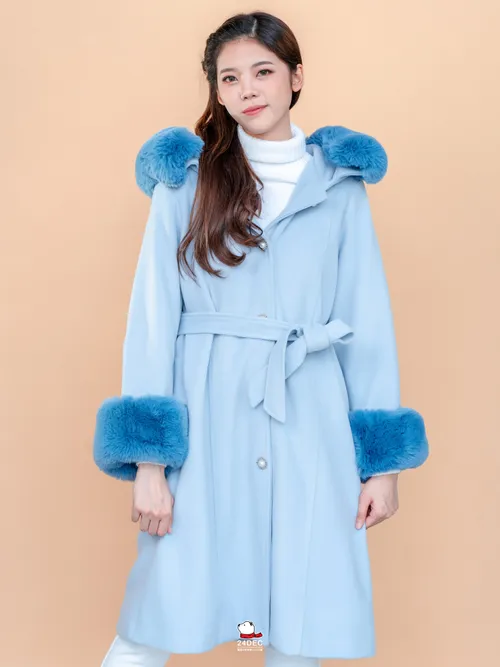 เช่าเสื้อโค้ท หญิง รุ่น CLARA สี ฟ้า