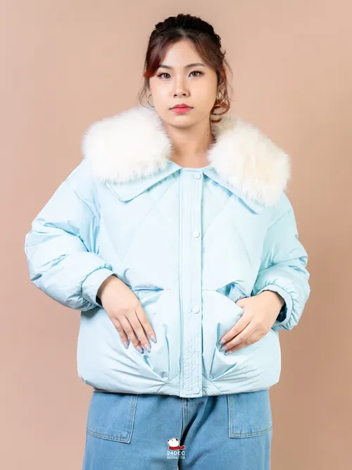 เช่าเสื้อกันหนาว หญิง รุ่น SEMA สี ฟ้า