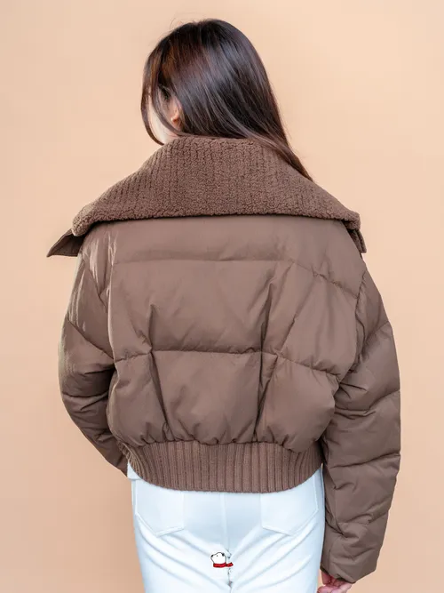 เช่าเสื้อกันหนาว หญิง รุ่น COACHELLA สี น้ำตาล