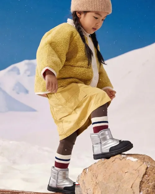 เช่ารองเท้าบูท เด็ก รุ่น ROBOT สี เงิน