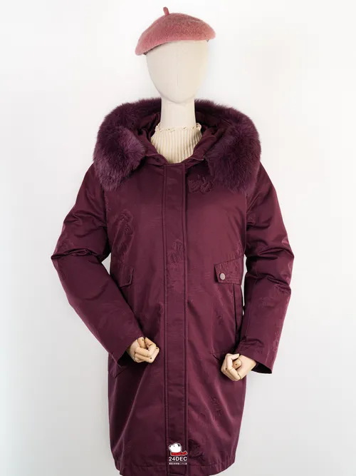 เช่าเสื้อกันหนาว หญิง รุ่น HUNAN สี แดงเรดไวน์