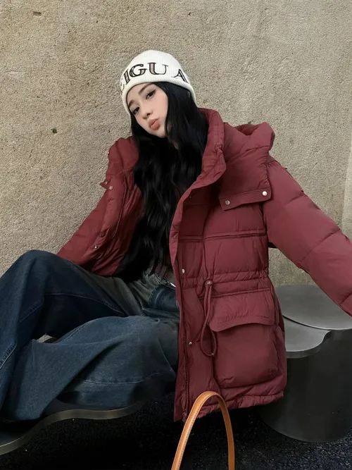 เช่าเสื้อกันหนาว หญิง รุ่น MAPLE สี แดงเรดไวน์