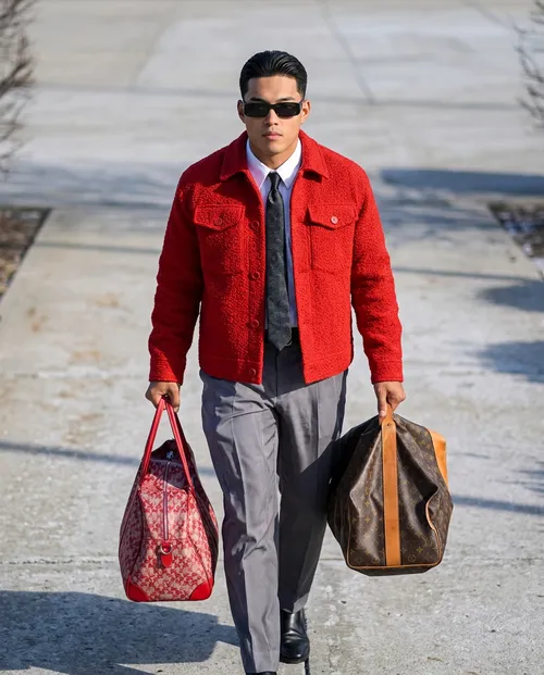 เช่าเสื้อแจ็คเก็ต ชาย รุ่น ELIO สี แดง
