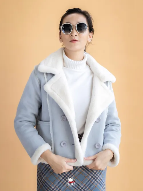เช่าเสื้อแจ็คเก็ต หญิง รุ่น ADORE สี ฟ้า