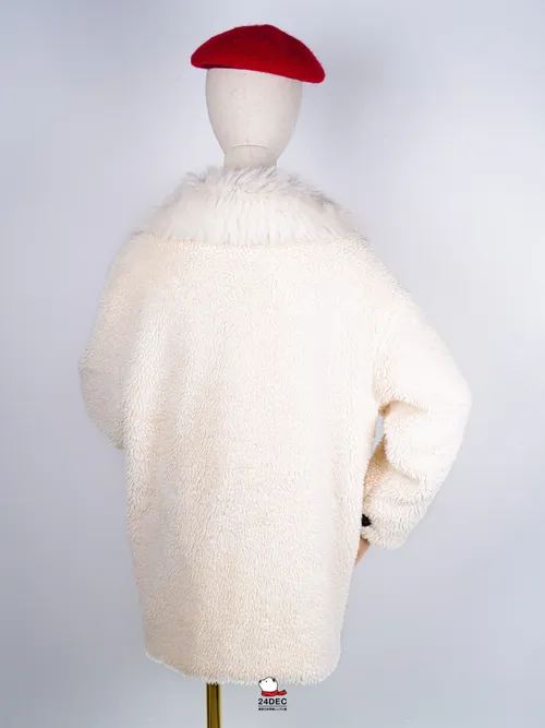 เช่าเสื้อแจ็คเก็ต หญิง รุ่น KAEKAE สี ขาว