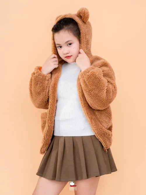 เช่าเสื้อแจ็คเก็ต เด็ก รุ่น CAPYBARA สี น้ำตาล