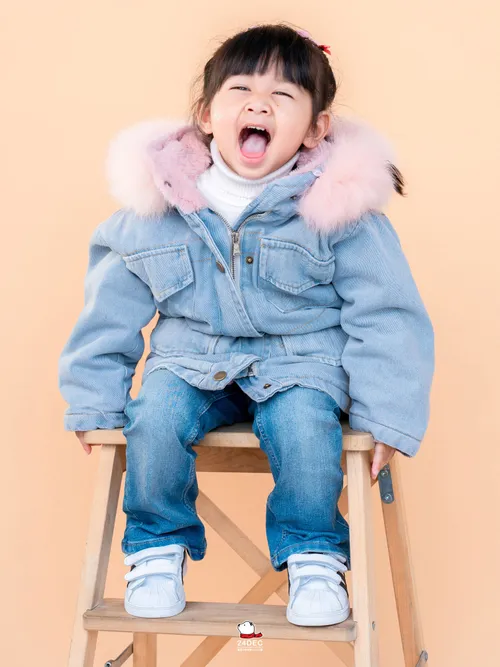เช่าเสื้อแจ็คเก็ต เด็ก รุ่น GIRLFRIEND สี ฟ้า