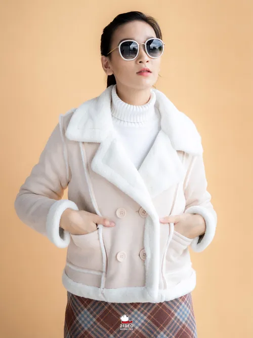 เช่าเสื้อแจ็คเก็ต หญิง รุ่น ADORE สี ชมพู