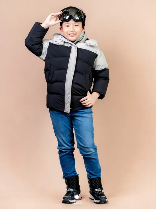 เช่าเสื้อกันหนาว เด็ก รุ่น KANKURO สี ดำ